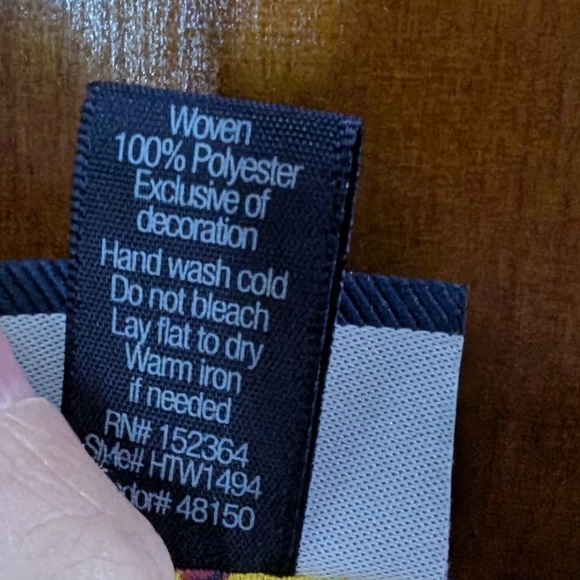 Daytrip Yellow Floral Camisole with Black Lace - Picture 4 of 5